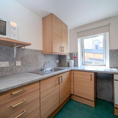 Joivy Budget 4,5 And 6 Bed Private Flats, In Historic Old Town (Adults Only) Edinburgh Luaran gambar