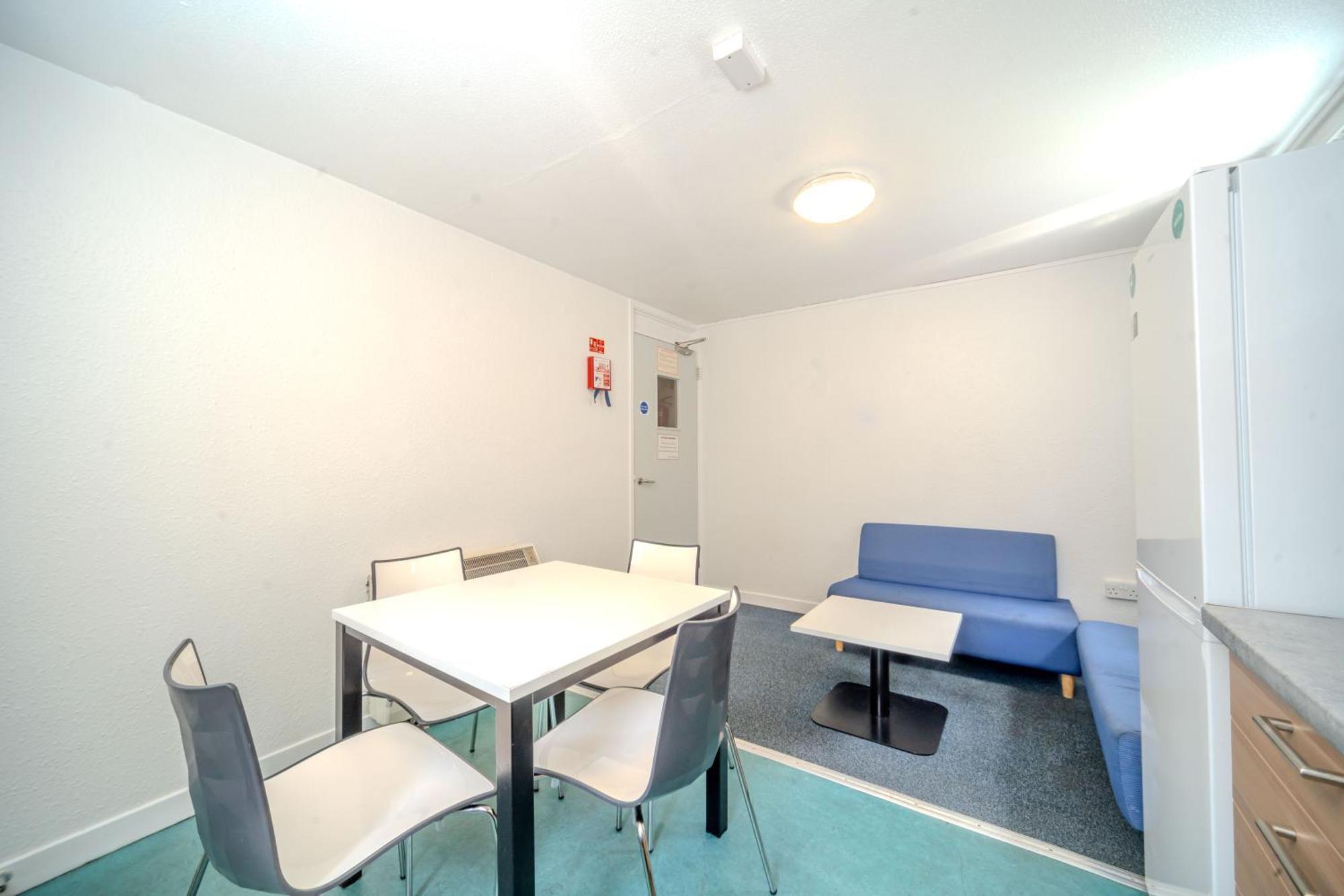 Joivy Budget 4,5 And 6 Bed Private Flats, In Historic Old Town (Adults Only) Edinburgh Luaran gambar